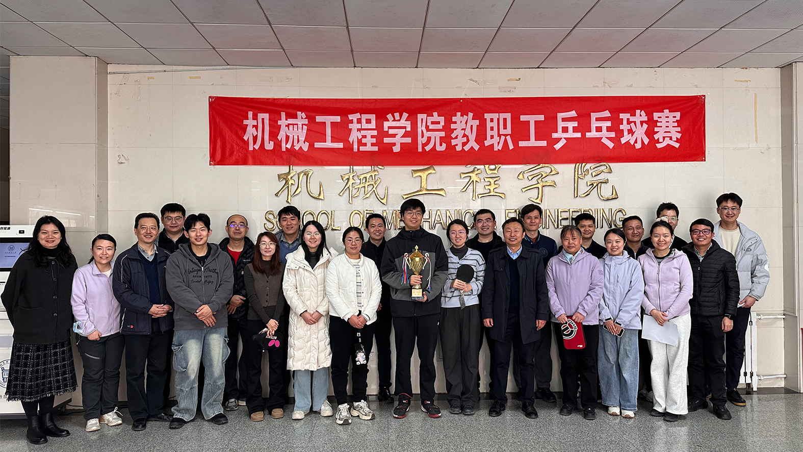 1764811685418690.jpg 1764811685418690.jpg